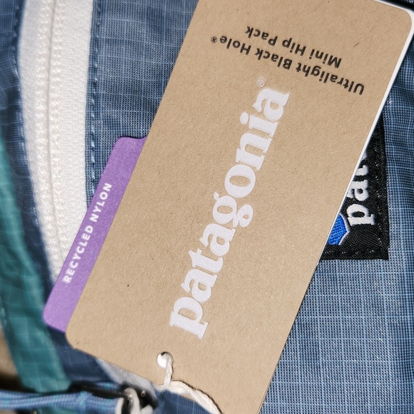 patagonia mini black hole hip pack - Picture 4 of 9